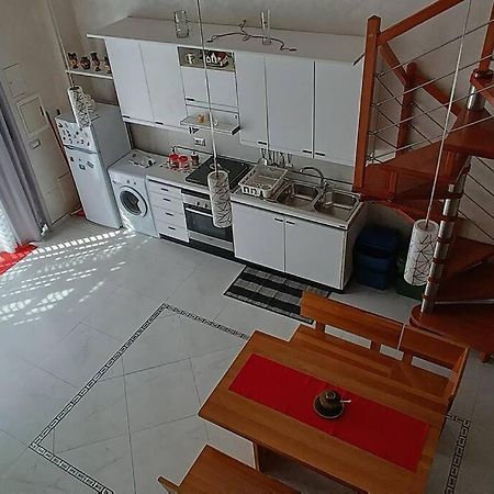 Casa Vacanza Raggio Di Sole Джовинацо Екстериор снимка