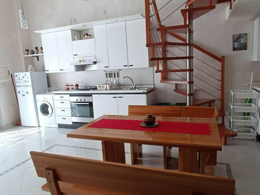Casa Vacanza Raggio Di Sole Джовинацо Екстериор снимка
